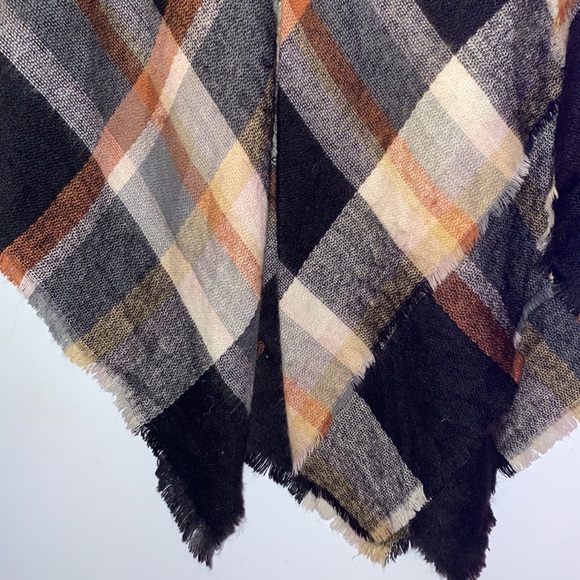 NWT Pretty brown gray black and cream wrap - Picture 5 of 7